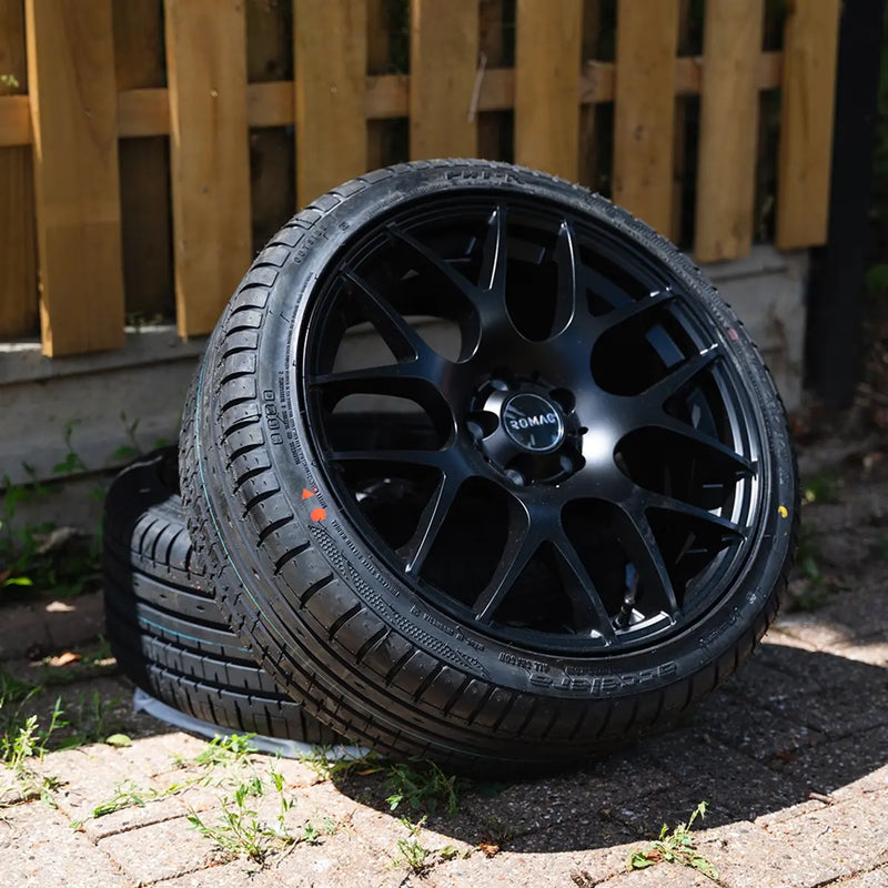 Accelera PHI R - all season ultra high performance tire